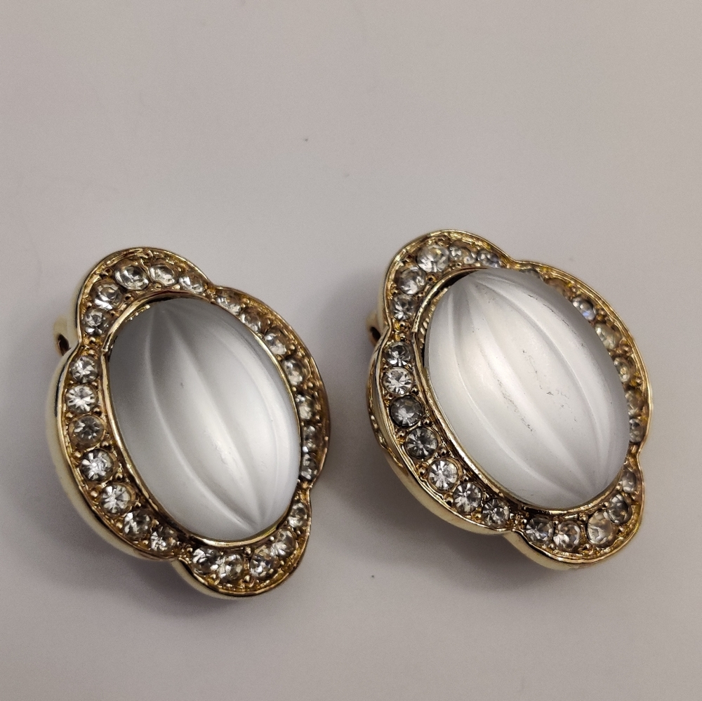 Vintage Vendome Silk Glass Earrings